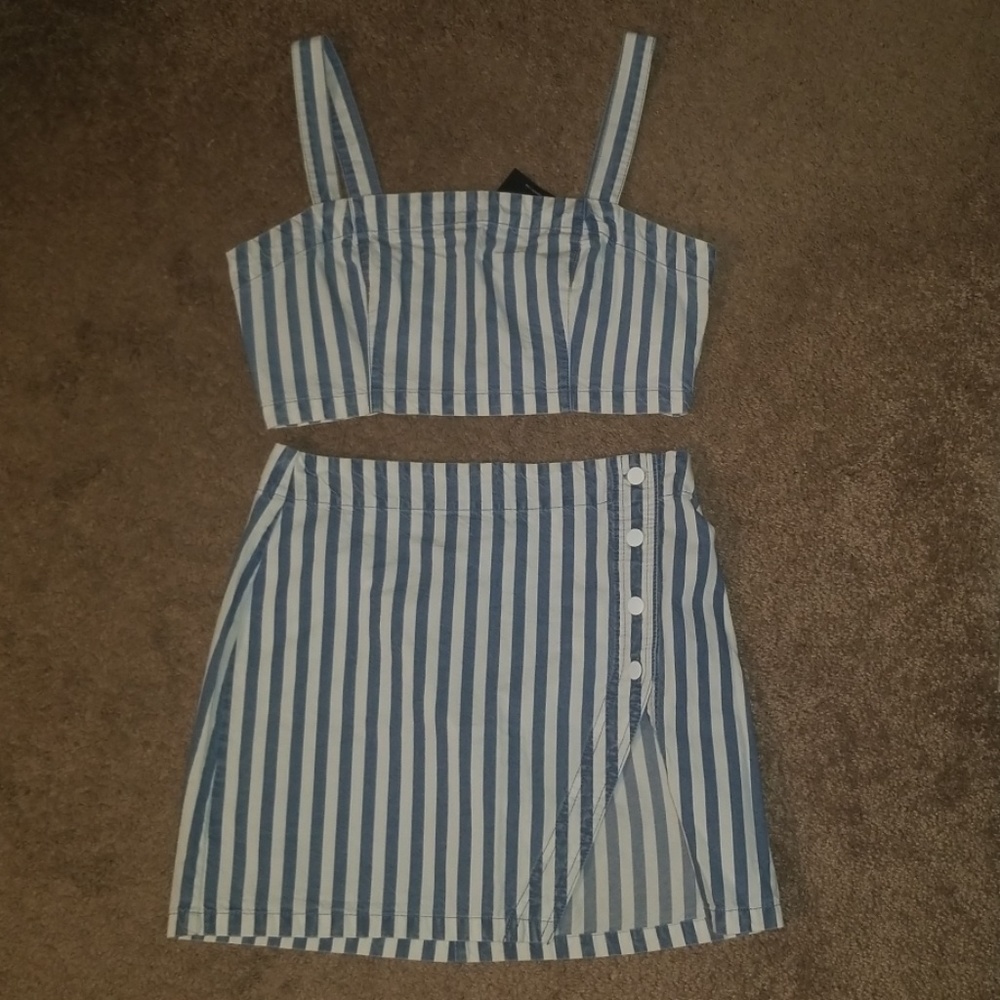Two piece set